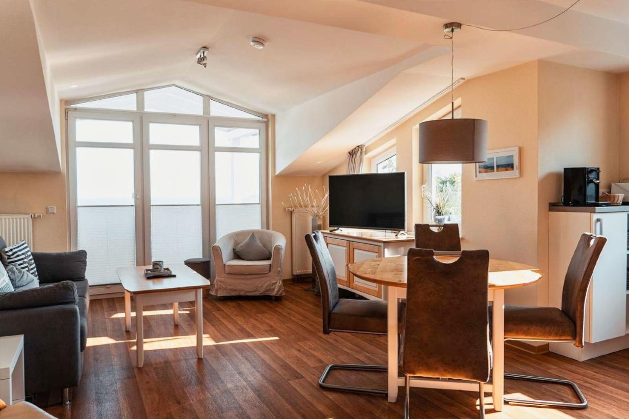 Mit Meerblick Und Balkon, Gratis Nutzung Vom Ahoi Erlebnisbad Und Sauna In Sellin - Meeresblick Fewo 29 Goehren  Esterno foto