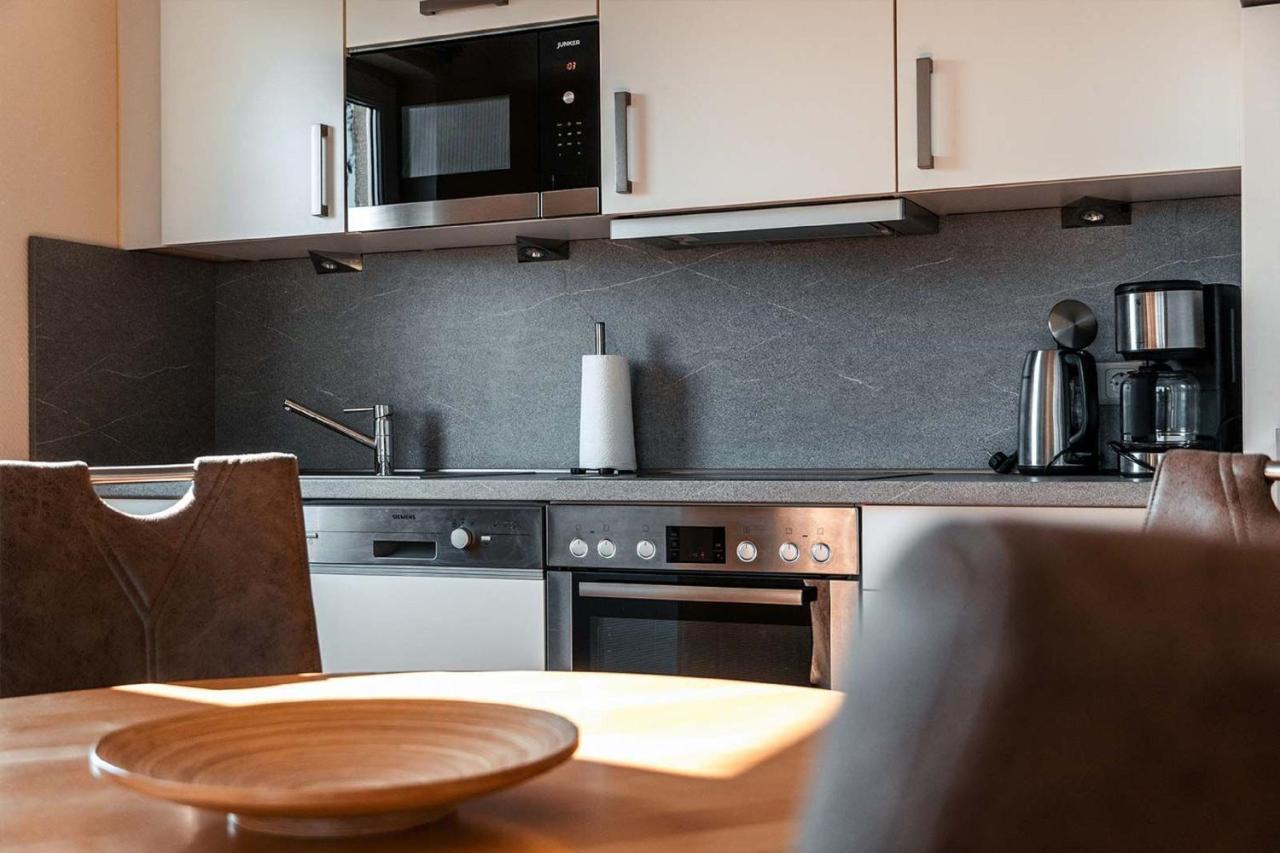 Mit Meerblick Und Balkon, Gratis Nutzung Vom Ahoi Erlebnisbad Und Sauna In Sellin - Meeresblick Fewo 29 Goehren  Esterno foto
